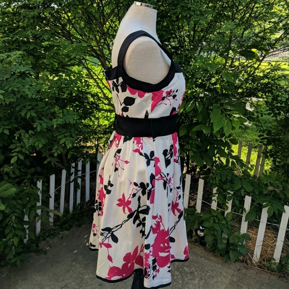 Aline fitted waist cotton floral bold tea dress 10 - Picture 6 of 8